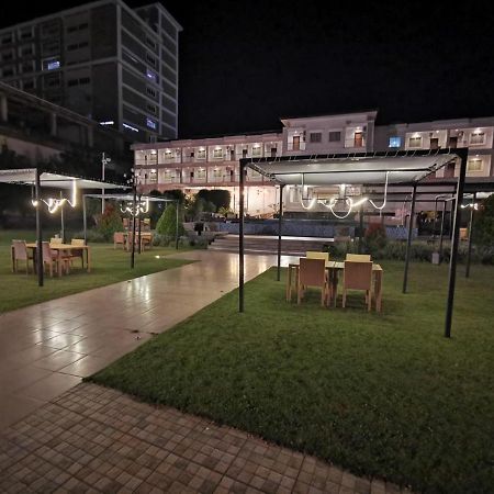 Naka Hotel Kupang Kupang  Dış mekan fotoğraf
