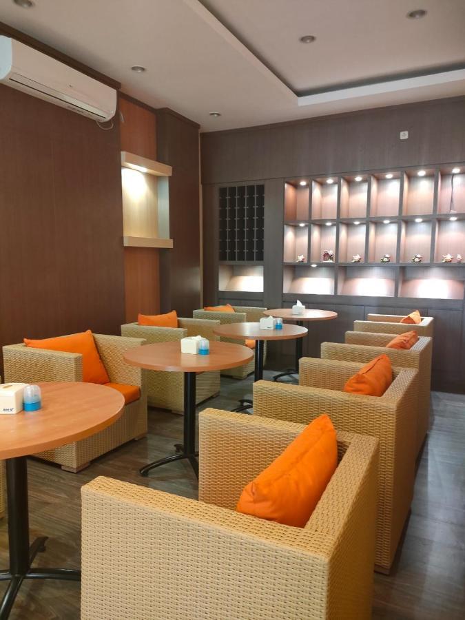 Naka Hotel Kupang Kupang  Dış mekan fotoğraf