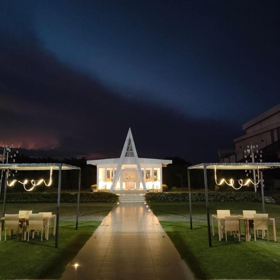 Naka Hotel Kupang Kupang  Dış mekan fotoğraf