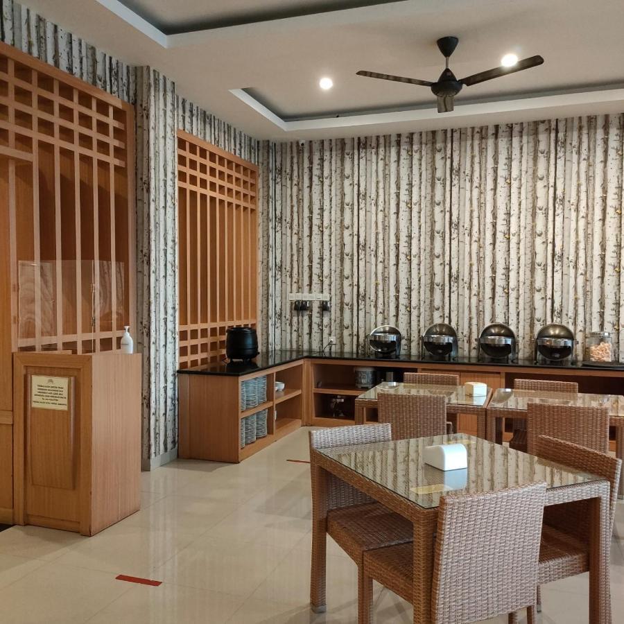 Naka Hotel Kupang Kupang  Dış mekan fotoğraf
