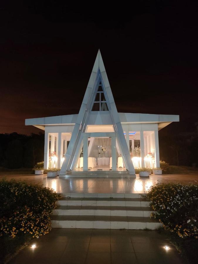 Naka Hotel Kupang Kupang  Dış mekan fotoğraf