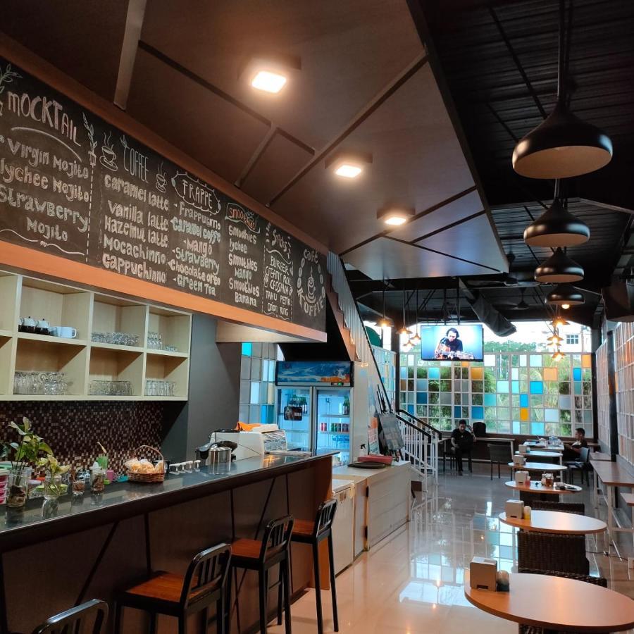 Naka Hotel Kupang Kupang  Dış mekan fotoğraf