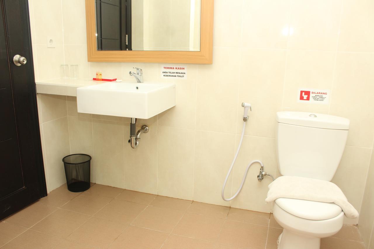Naka Hotel Kupang Kupang  Dış mekan fotoğraf