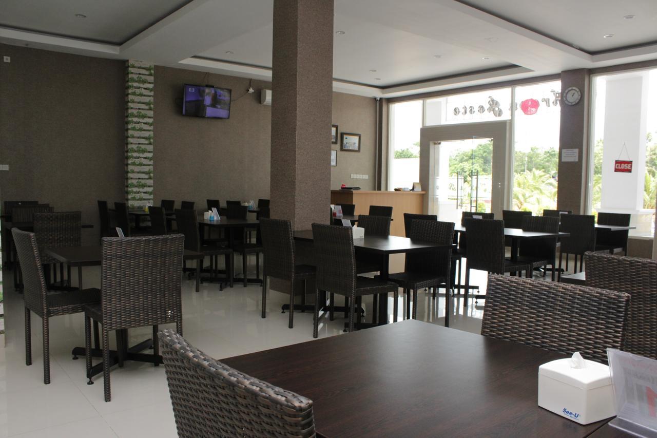 Naka Hotel Kupang Kupang  Dış mekan fotoğraf